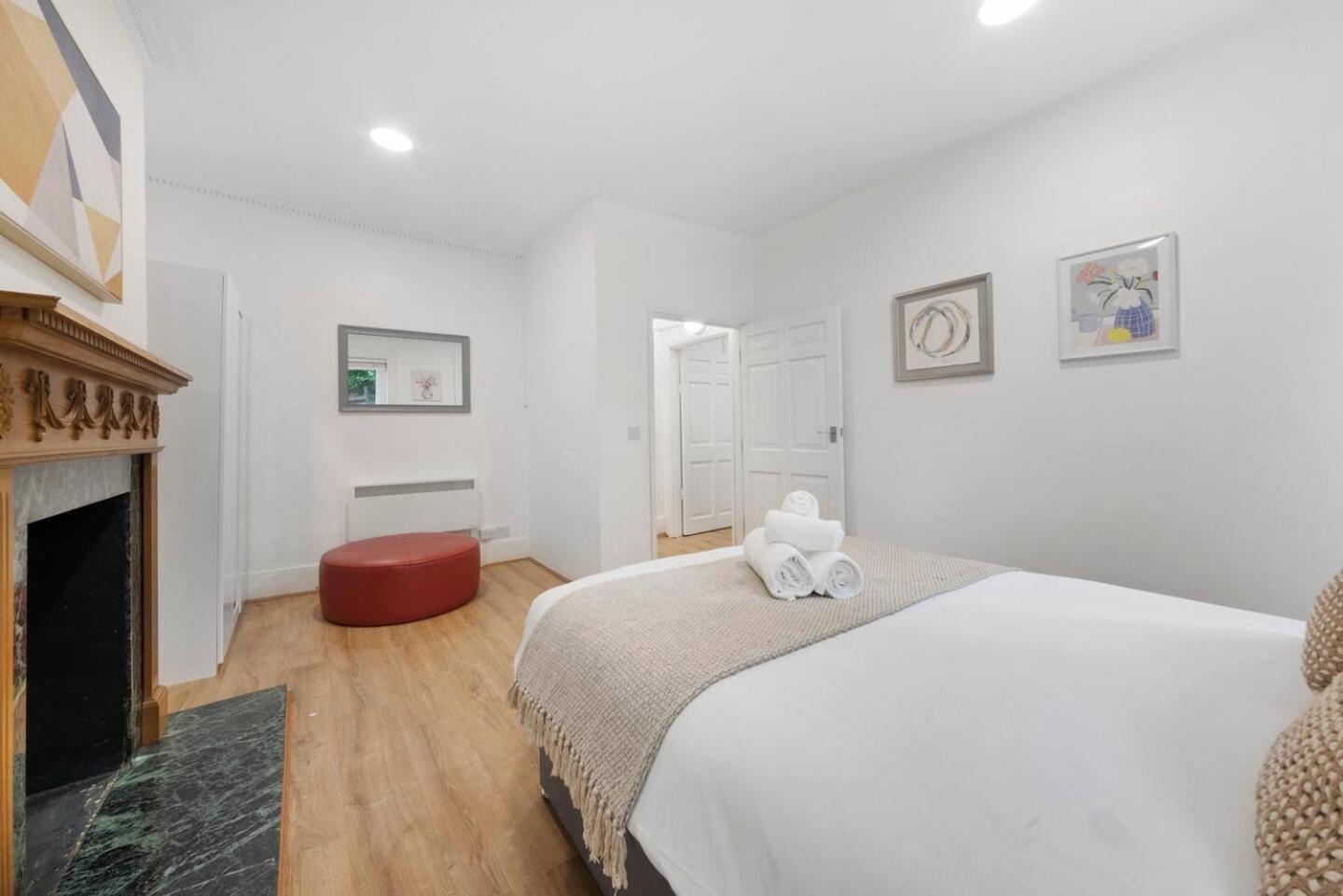 2 Bed Piccadilly Apartment 3 Londra Esterno foto