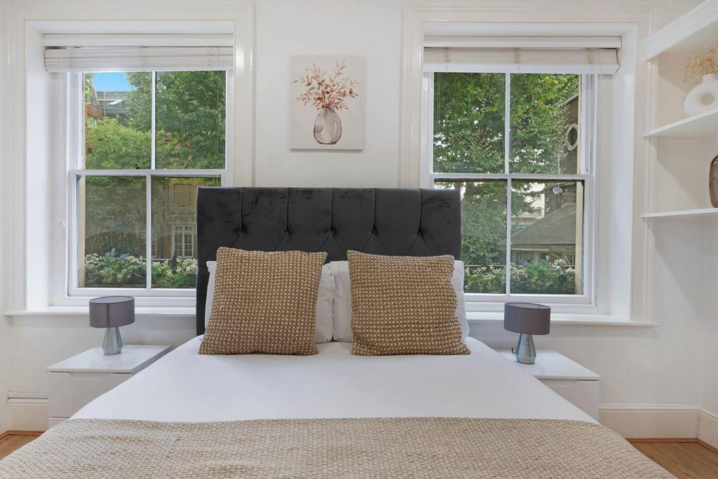2 Bed Piccadilly Apartment 3 Londra Esterno foto
