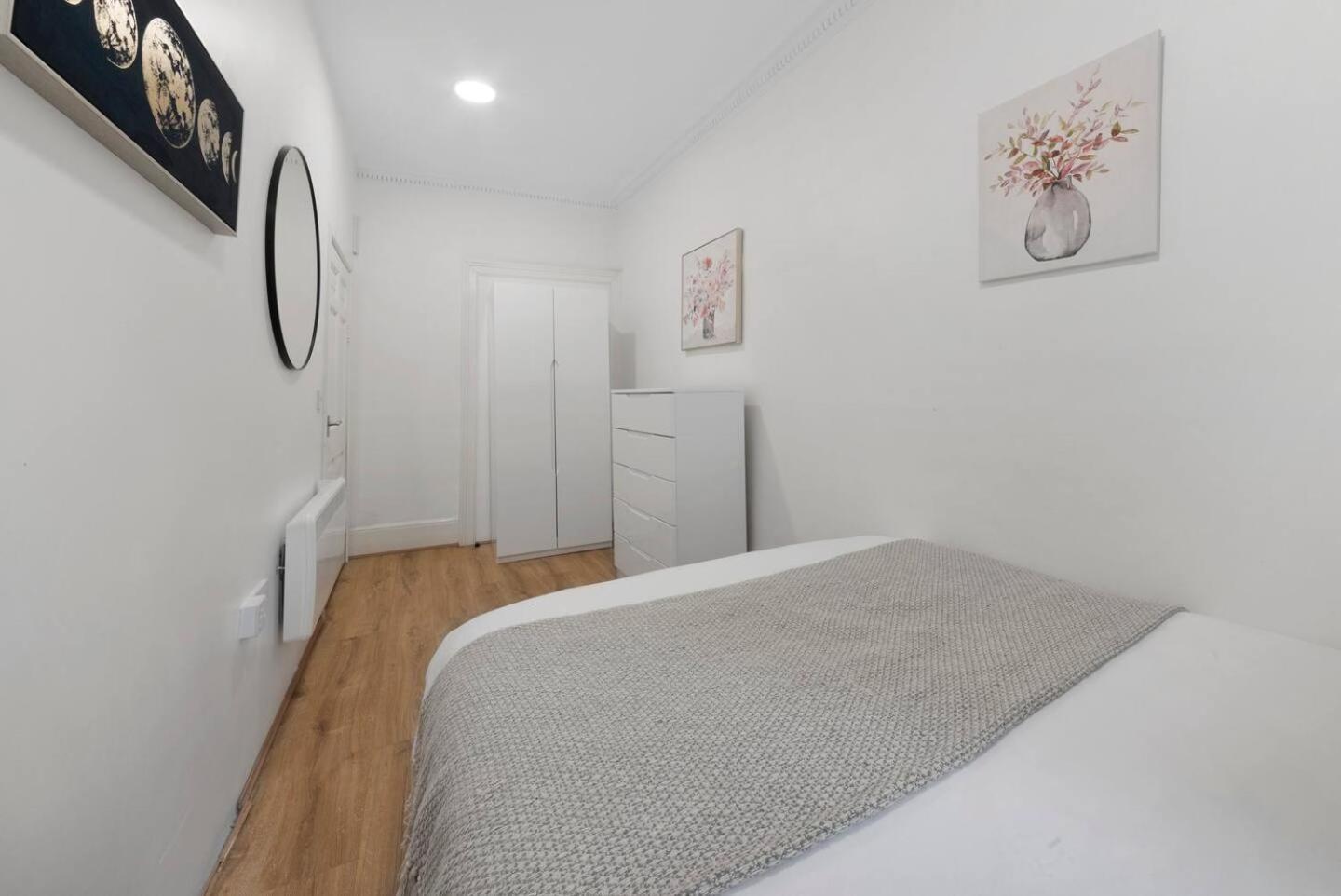 2 Bed Piccadilly Apartment 3 Londra Esterno foto